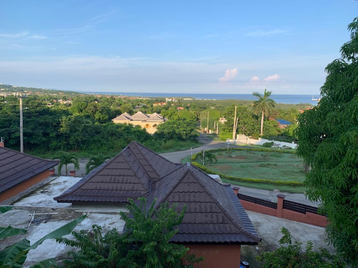N & A Palace Montego Bay Exterior foto